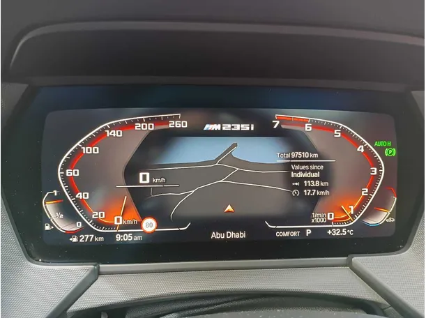 Car image 18