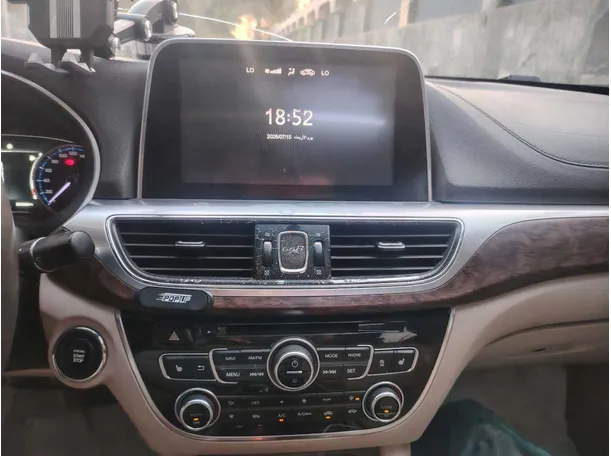 Car image 22