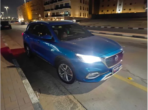 Car image 11