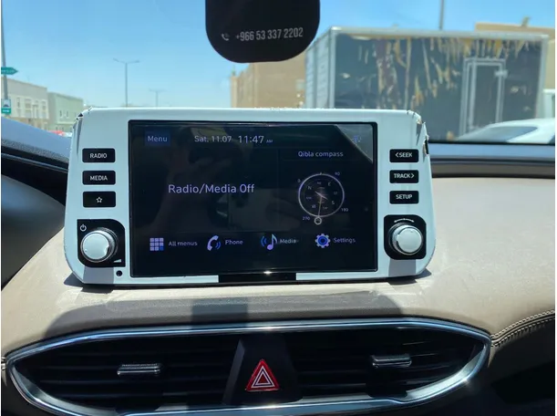 Car image 16