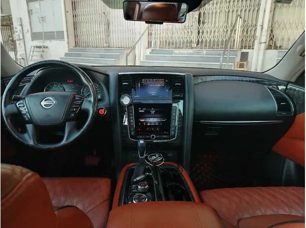 Car image 26