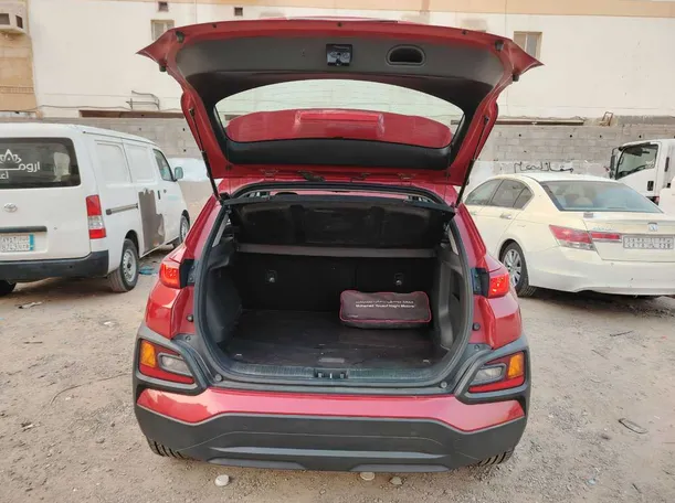Car image 30