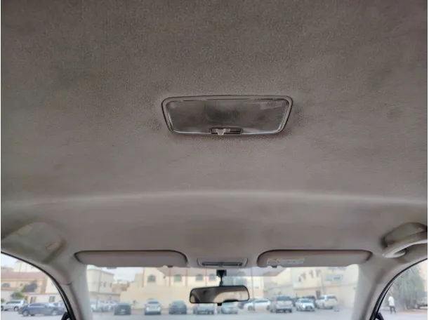 Car image 28