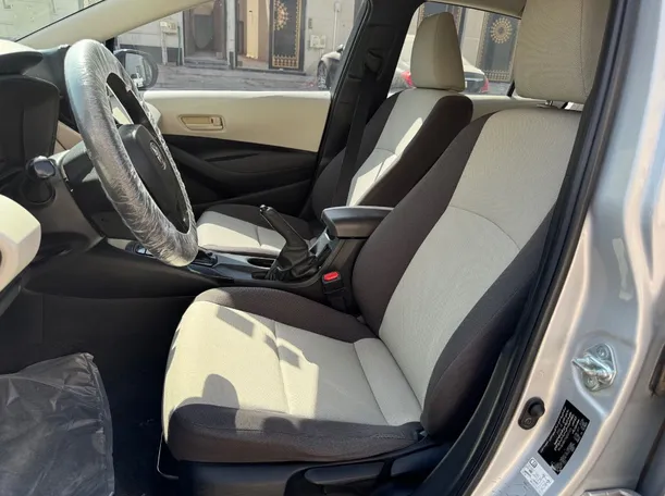 Car image 10