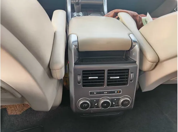 Car image 31