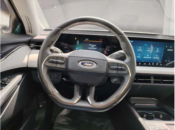 Car image 25