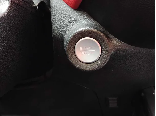 Car image 29
