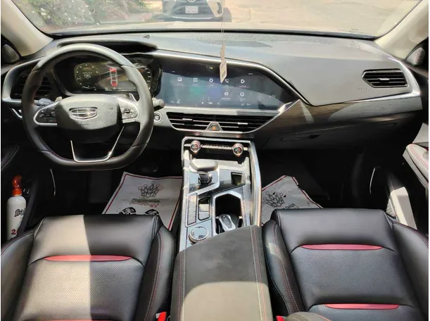 Car image 21