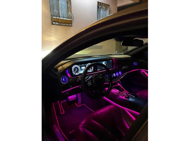 Car image 37