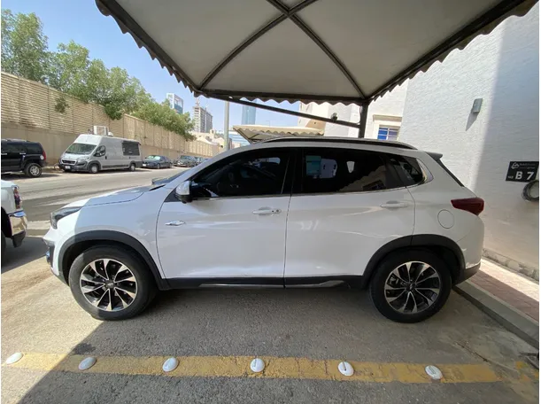 Car image 7