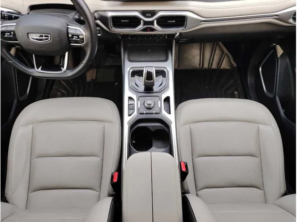Car image 20