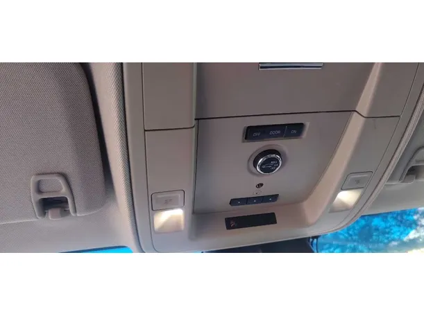 Car image 22