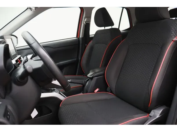 Car image 8