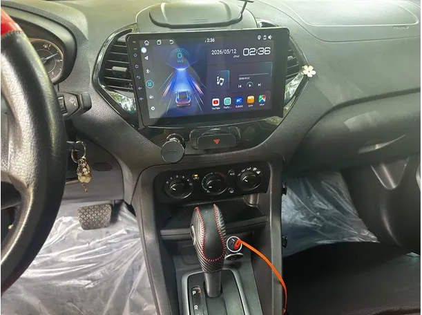 Car image 17