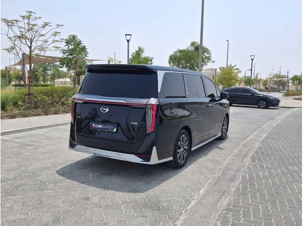 Car image 7