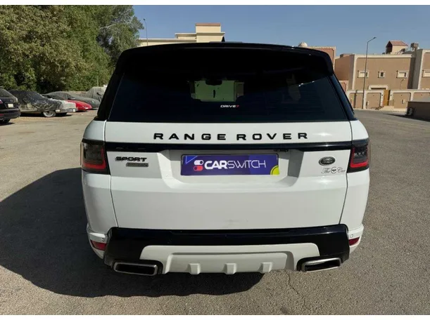 Car image 6