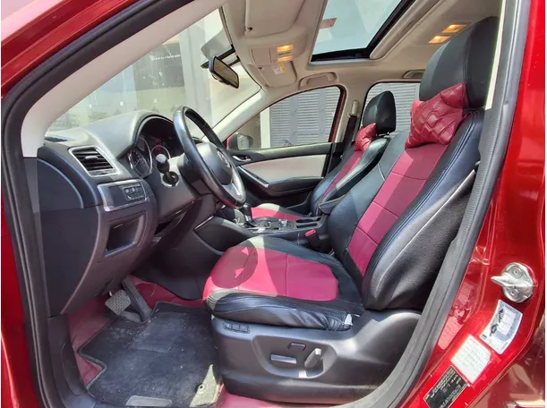 Car image 12