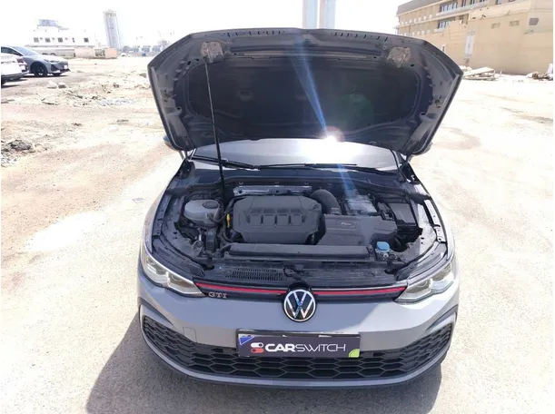 Car image 40