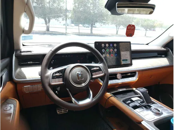 Car image 24