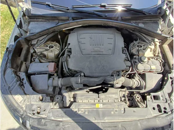 Car image 21