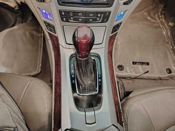 Car image 23