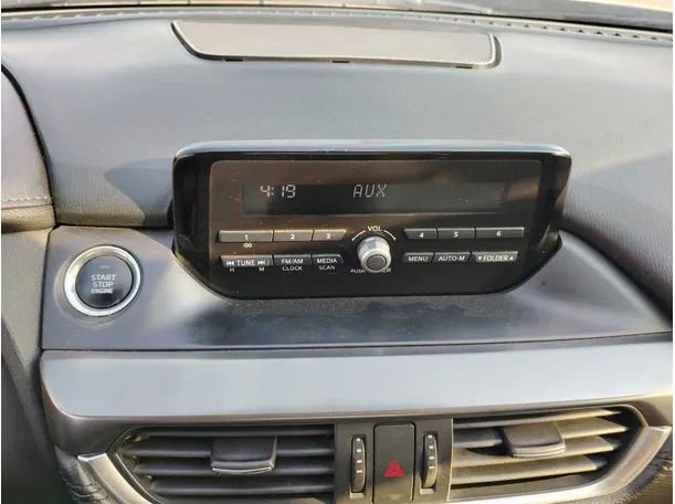 Car image 28