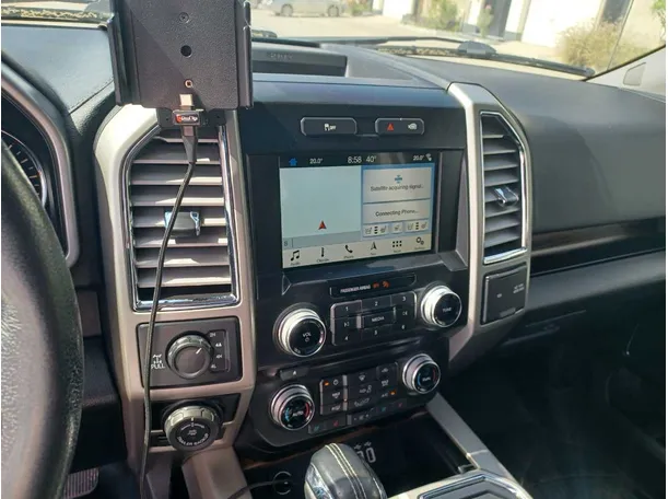 Car image 19