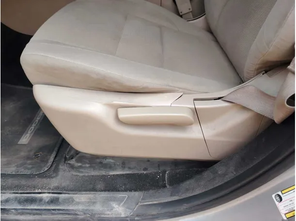 Car image 42