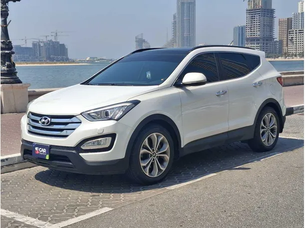 2015 Hyundai Santa Fe in Sharjah