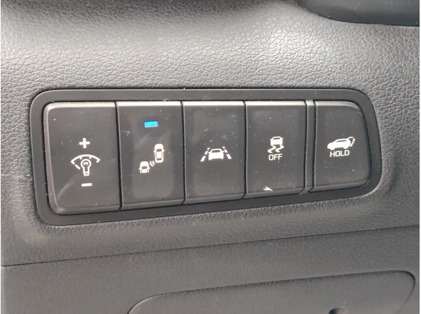 Car image 35