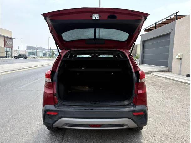 Car image 24