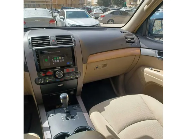 Car image 24