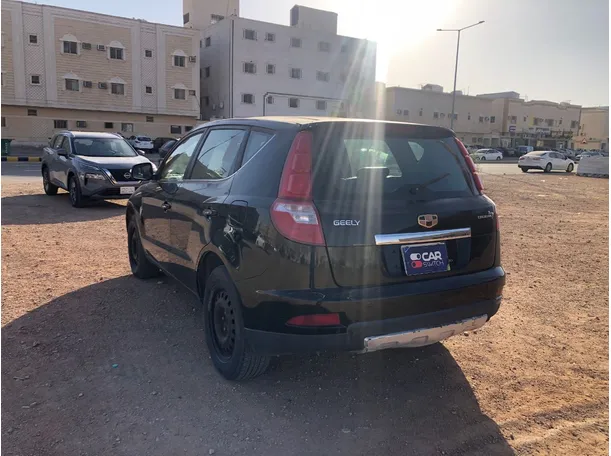 Car image 7