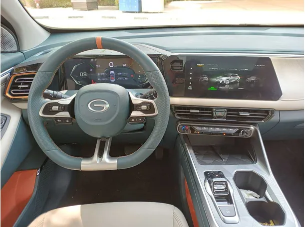Car image 16