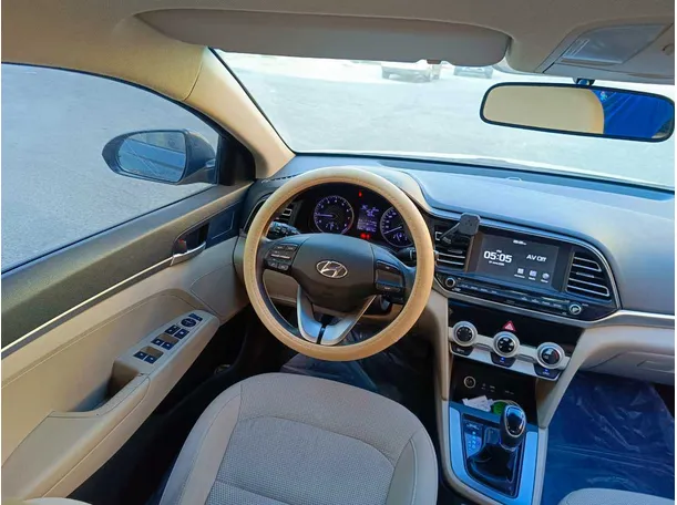 Car image 23