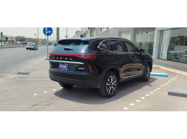 Car image 5
