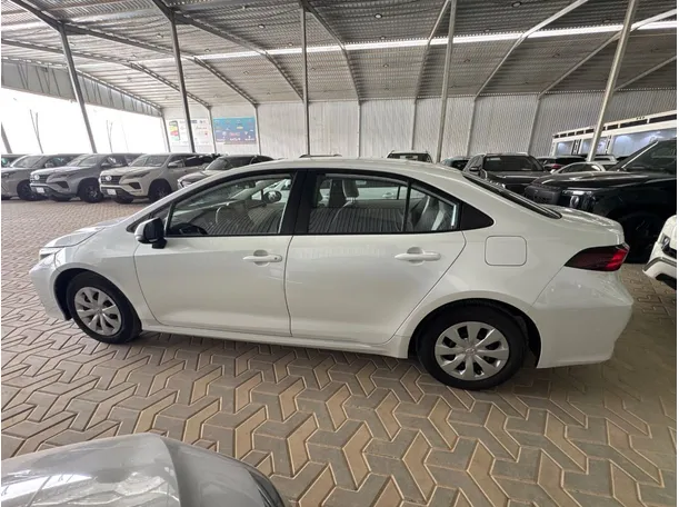 Car image 7