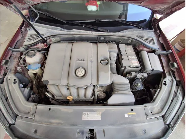 Car image 19