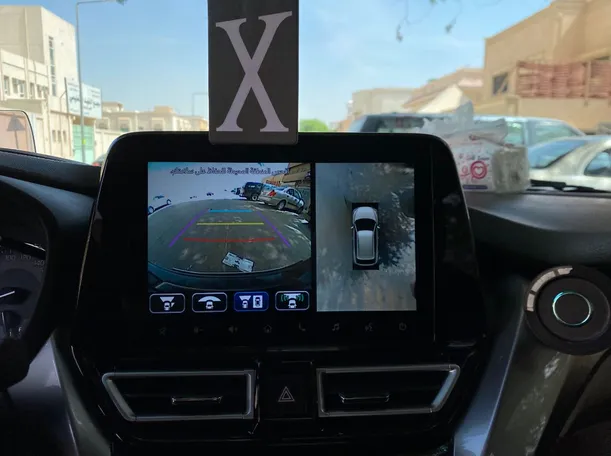 Car image 15