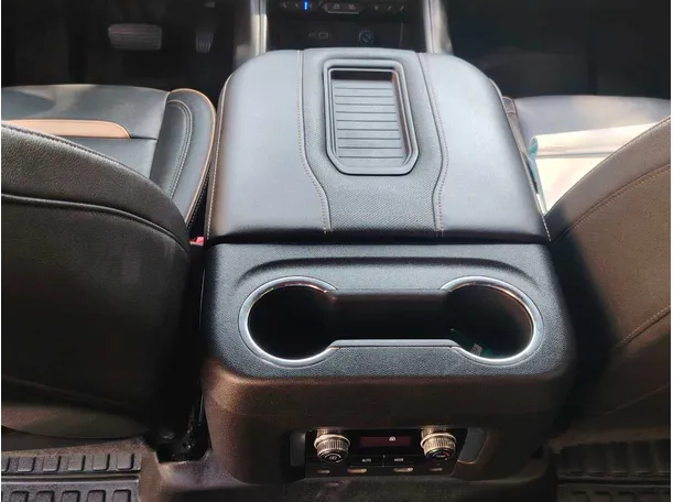 Car image 31