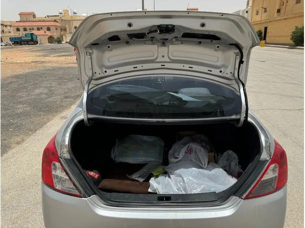 Car image 20