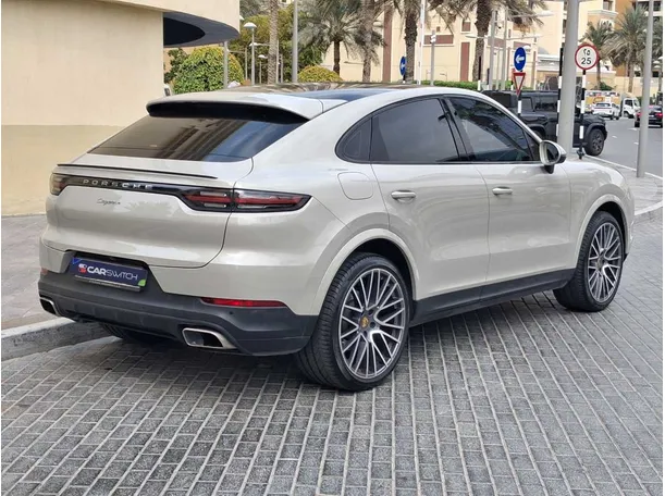 Car image 7