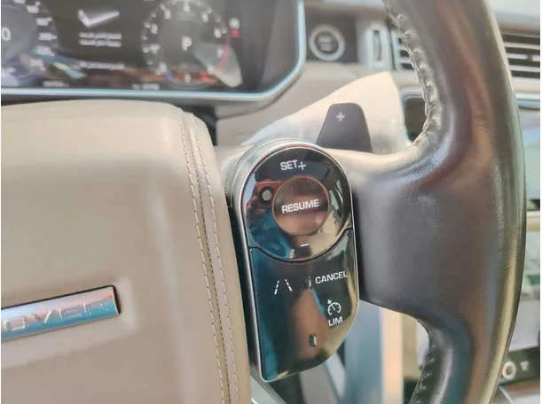 Car image 37
