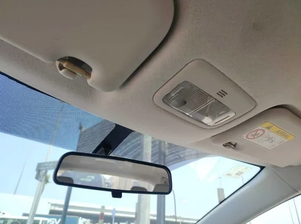 Car image 28