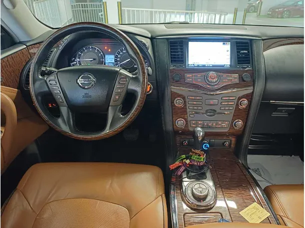 Car image 15