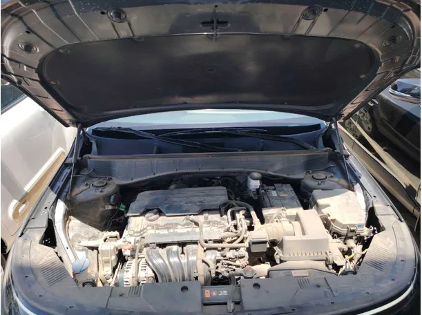 Car image 32