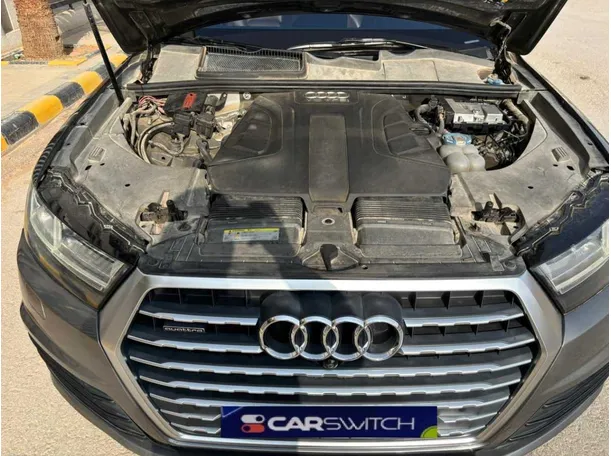 Car image 26