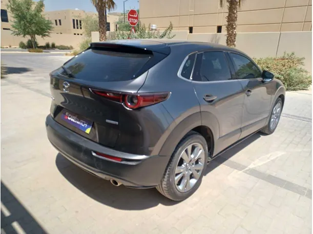Car image 5