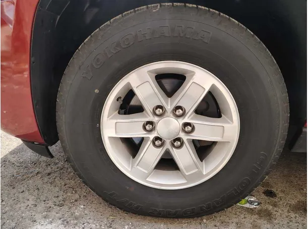 Car image 11
