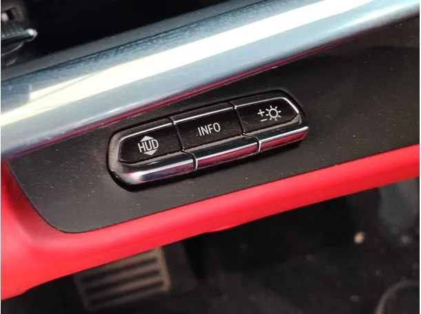 Car image 28